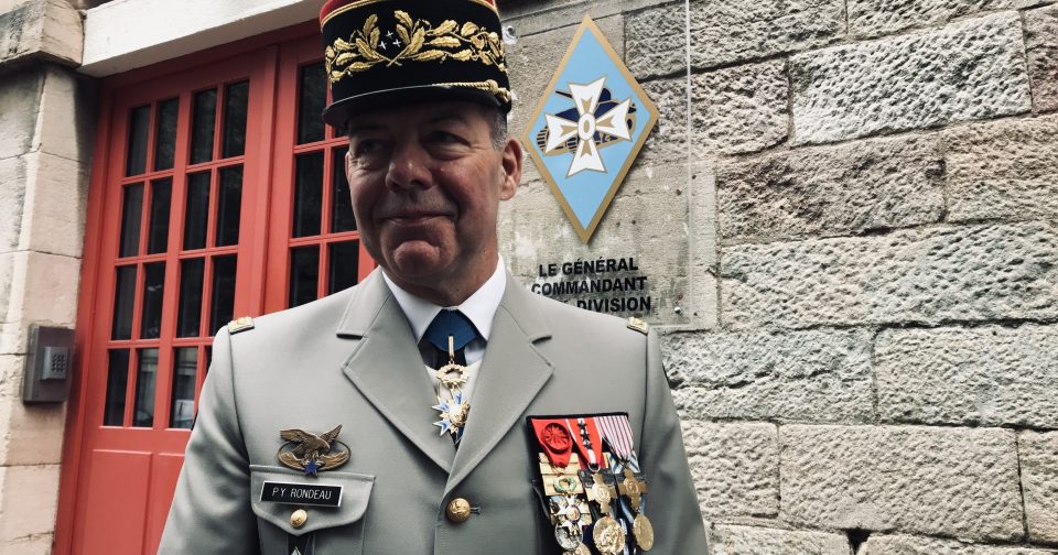 General Rondeau Le général de division Pierre-Yves Rondeau a pris ses quartiers de ...