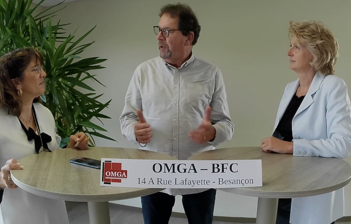 Margot Masson, assistante commerciale, Jacques Tervel, conjoint d'une adhérente à l'OMGA et Marie Berger, co-directrice de l'OMGA BFC. © OMGA BFC