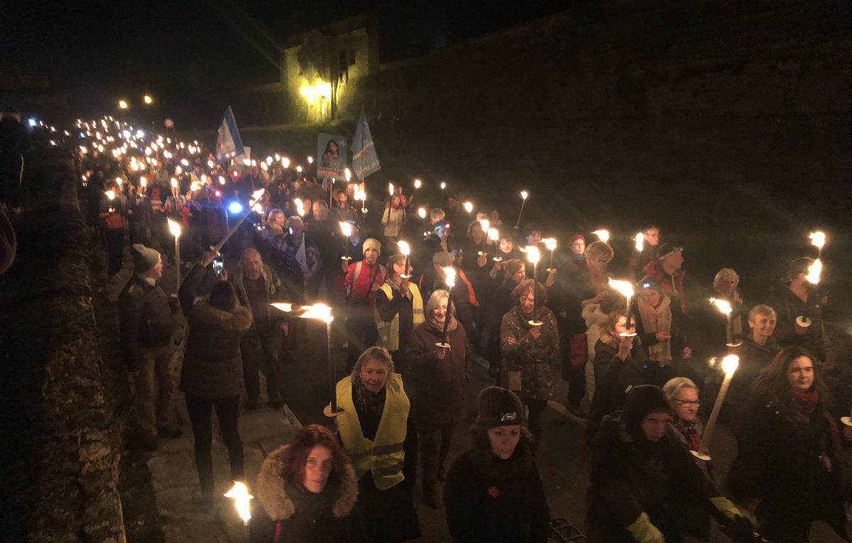 Descente aux flambeaux contre la réforme des retraites le 14 février 2023. © Alexane Alfaro