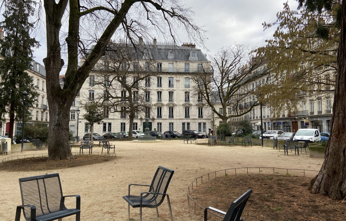  © Élodie R.