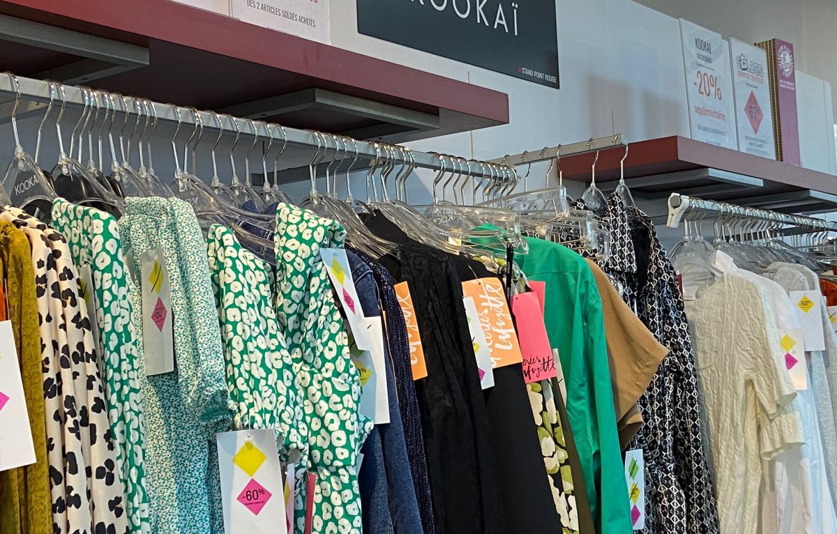 Stand Kookaï aux Galeries Lafayette à Besançon. © Elodie R.