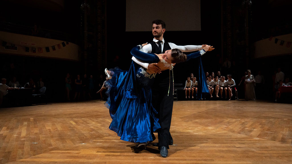  © École de danse Catherine Caron