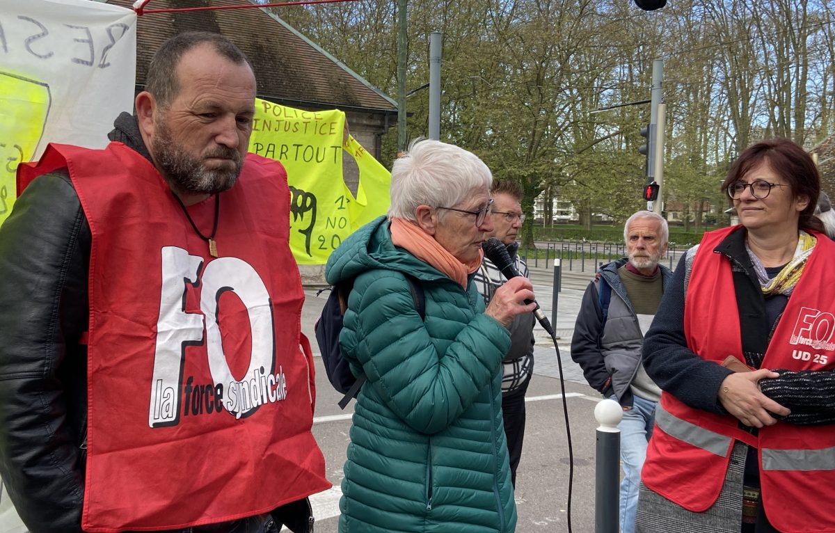 Frédéric Vuillaume (à gauche) convoqué ce mercredi matin au commissariat de Besançon. © Élodie R.