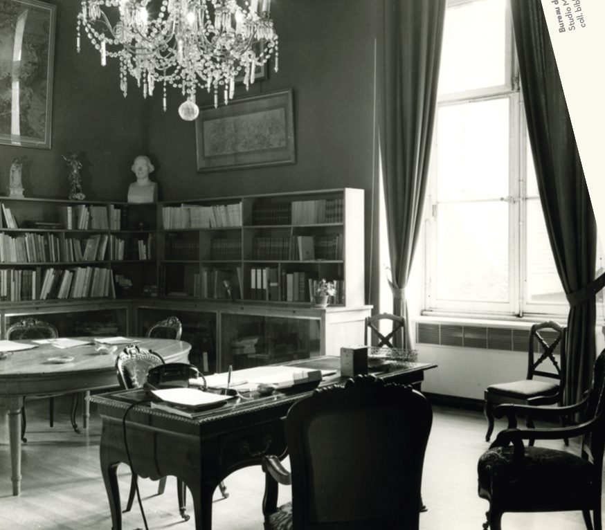 Le bureau de Marie-Lucie Cornillot, Besançon, doc. MBAA © Anonyme