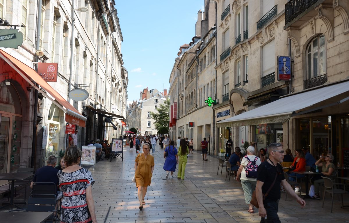 Grande rue © Lilou B.