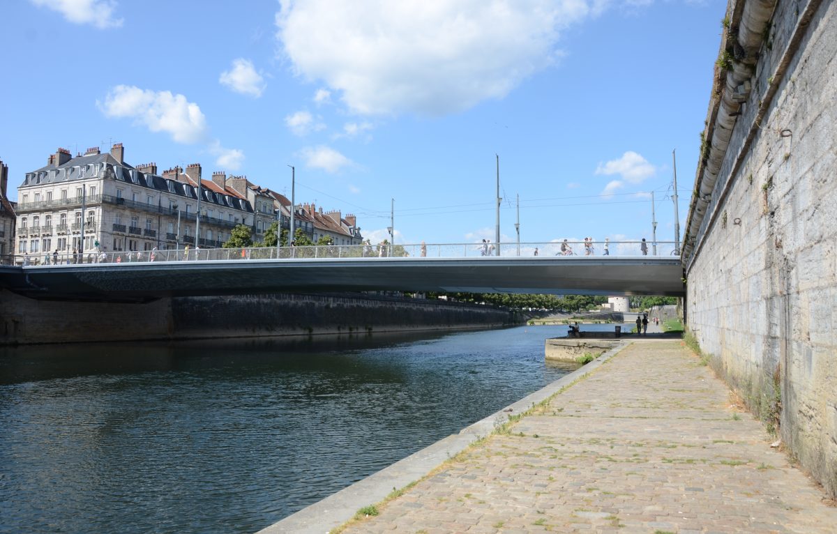 Les bords du Doubs coté Battant © Lilou B.