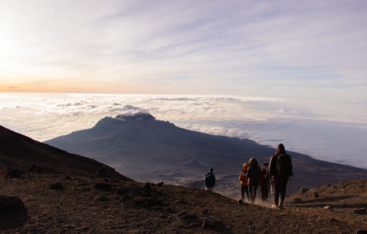 Retour en images sur sa 1ère étape du défi, le sommet du Kilimandjaro.  © Germain Jung 