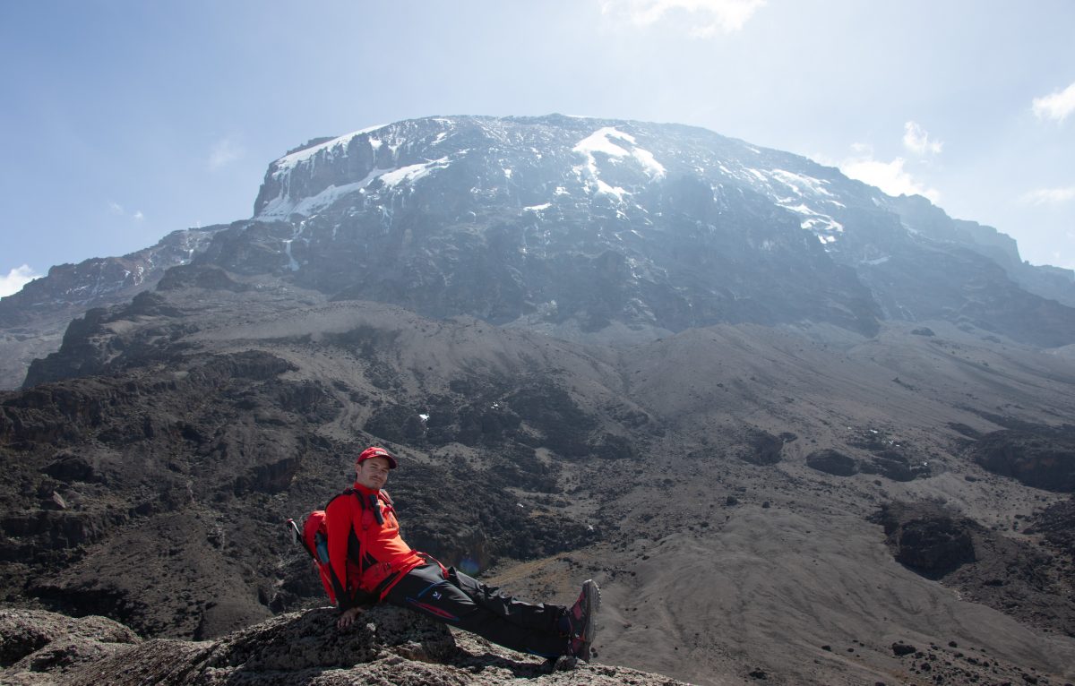 Retour en images sur sa 1ère étape du défi, le sommet du Kilimandjaro.  © Germain Jung 