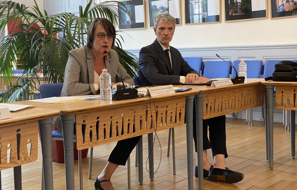 Nathalie Albert-Moretti, rectrice de l'académie de Besançon et Patrice Durand, directeur académique des services de l'Education nationale (DASEN) du Doubs. © Alexane Alfaro