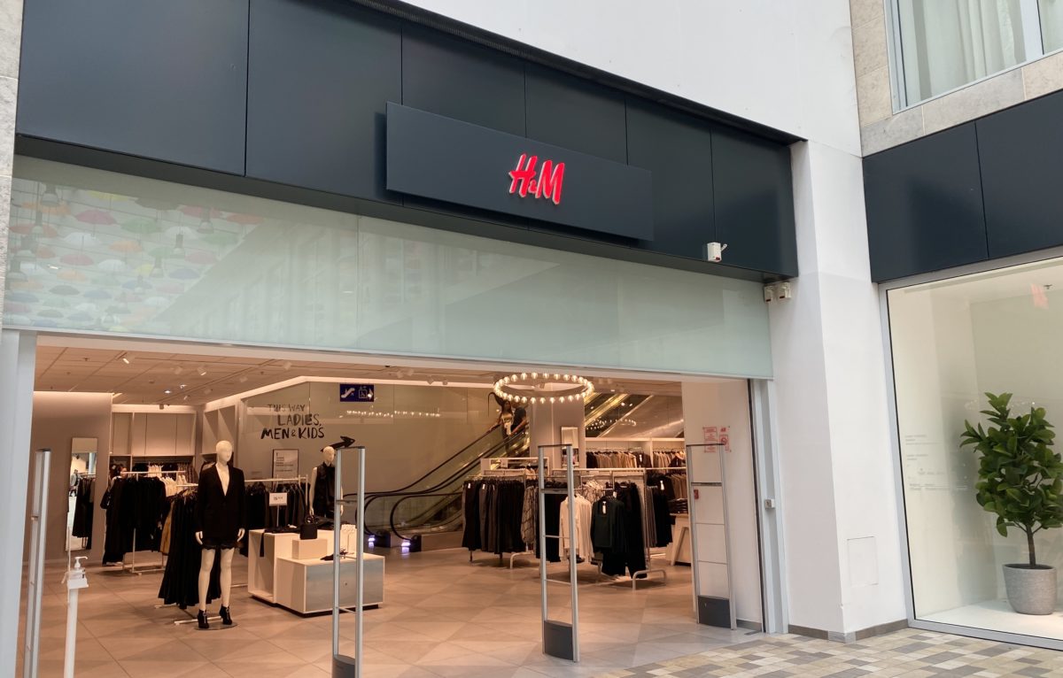 H&M aux Passages Pasteur à Besançon. © Alexane Alfaro