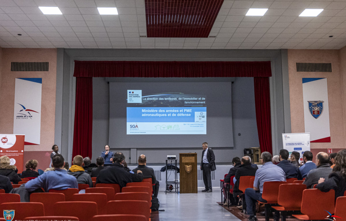 Le 14 Novembre 2023,  des chefs d'entreprises de Bourgogne-Franche-Comté étaient présents sur la base aérienne 116 de Luxeuil-les-bains pour une visite et une conférence. © Base aérienne 116