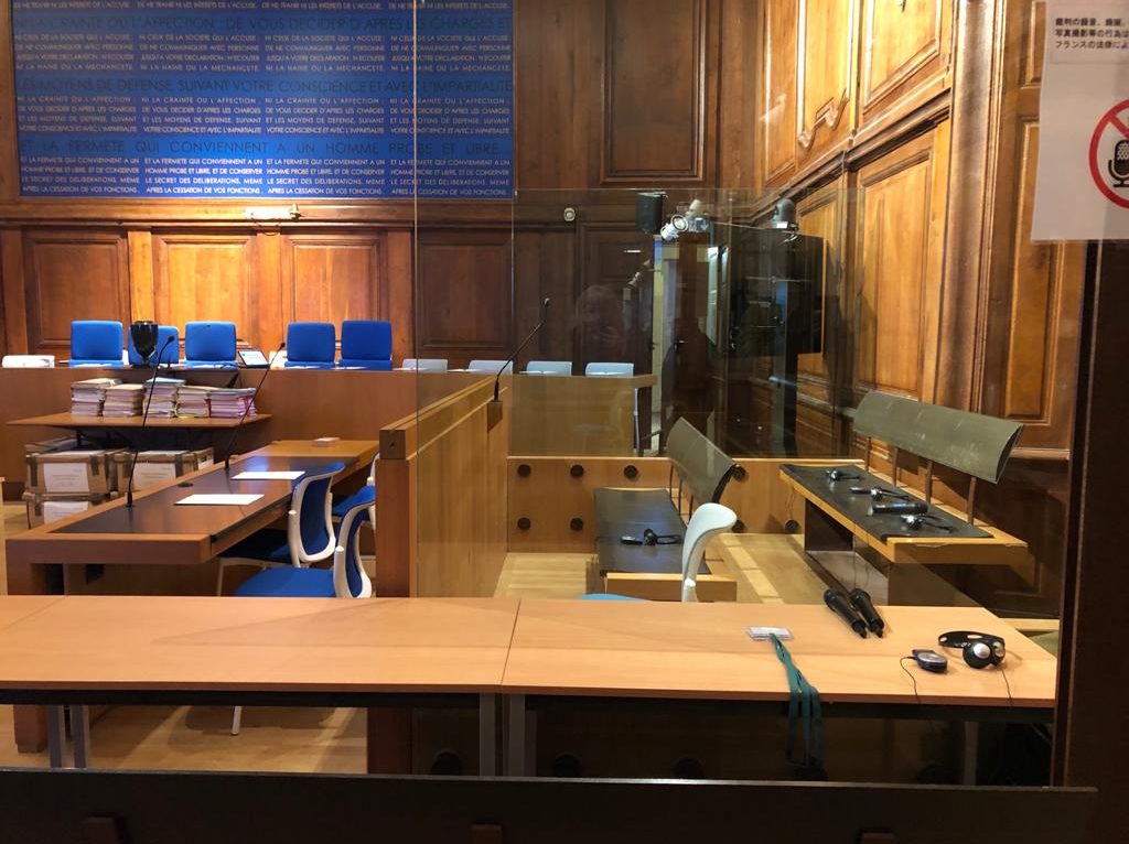 Le box de l'accusé au palais de justice de Vesoul. © Alexane Alfaro