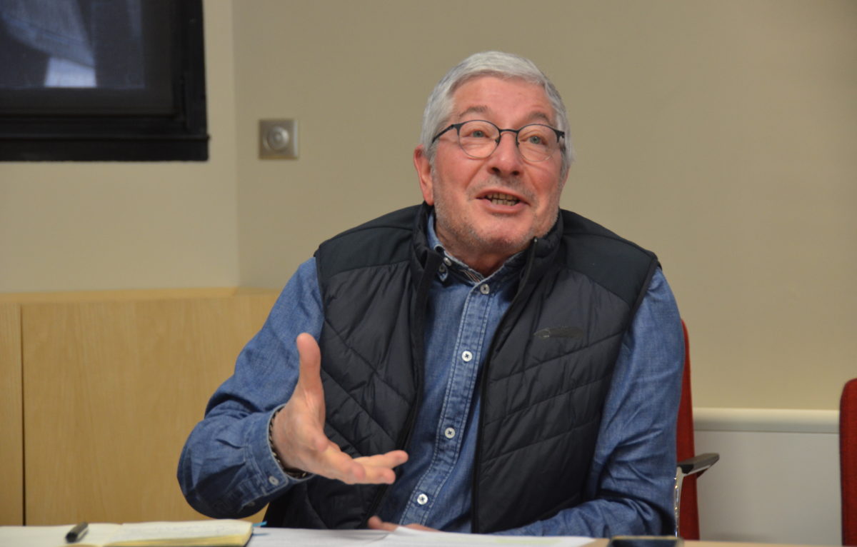 Serge Meslieres, adjoint aux finances de la mairie d'École-Valentin. © Cassandre B.