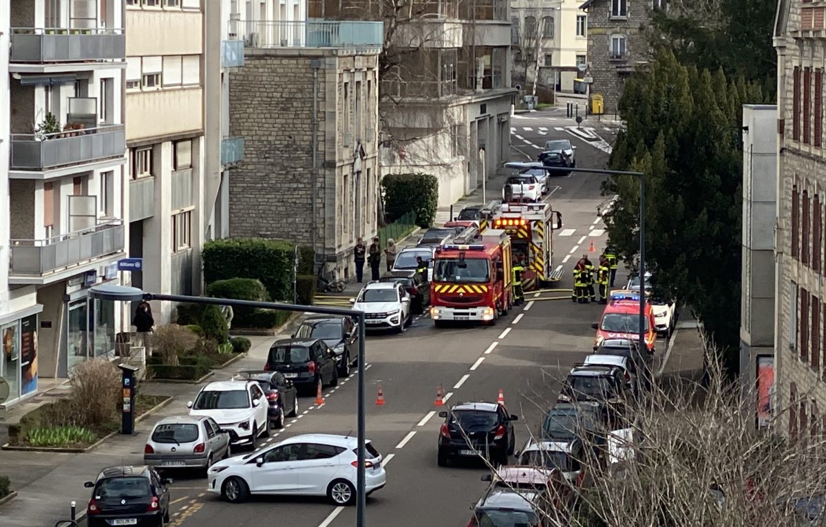 Incendie rue de la Mouillère le dimanche 25 février 2024. © Alexane Alfaro