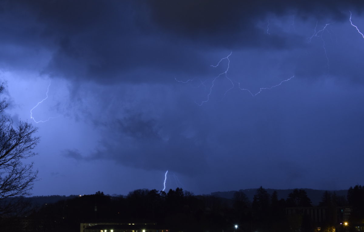 Orage du vendredi 15 mars 2024 à Besançon. &copy; Mario Castro Santiago