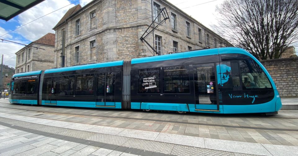 Transports : les bus et tram Ginko circuleront-ils le 1er mai ? • macommune.info