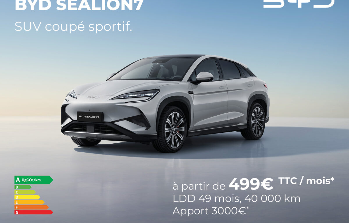 *Exemple de Location Longue Durée (LLD) hors assurances et prestations facultatives : 1?? loyer majoré de 3000€ TTC, suivi de 48 loyers mensuels à 499€ TTC. Offre valable du 01/04/2025 au 30/06/2025. © Groupe Chopard