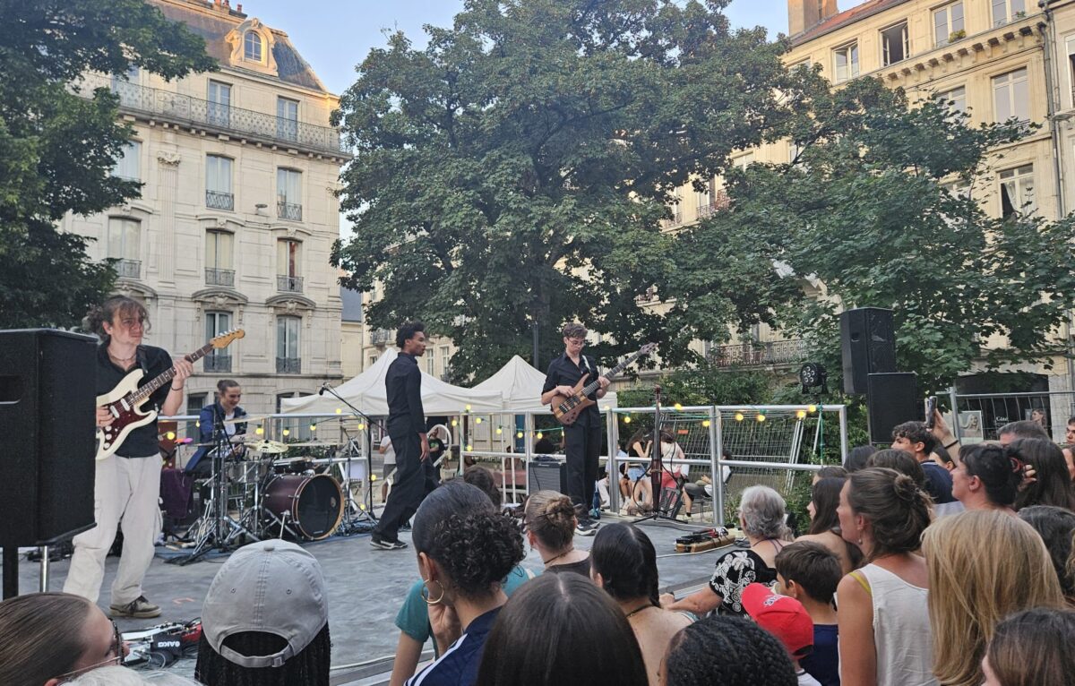 © Élodie R.