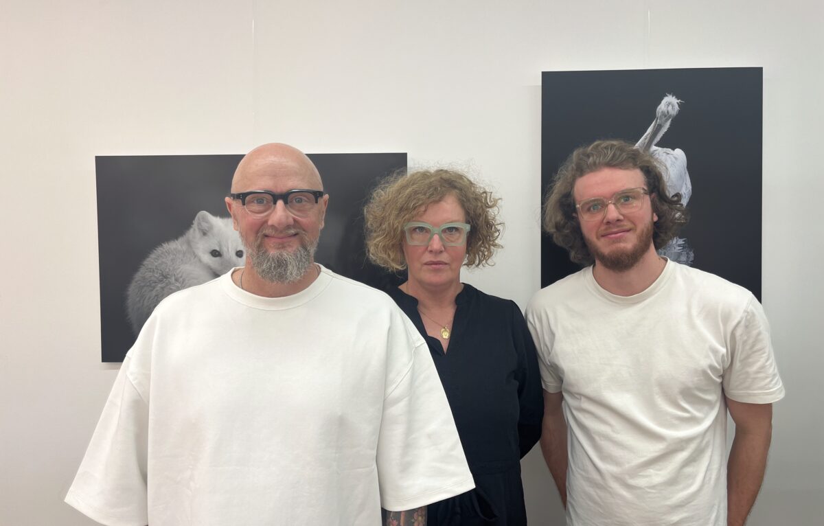 En haut à gauche : Jimmy Dubois
En haut à droite : Anne de Syl'Optic
En bas : Lionel, Rachel et           de Hédou opticiens © Sacha B.