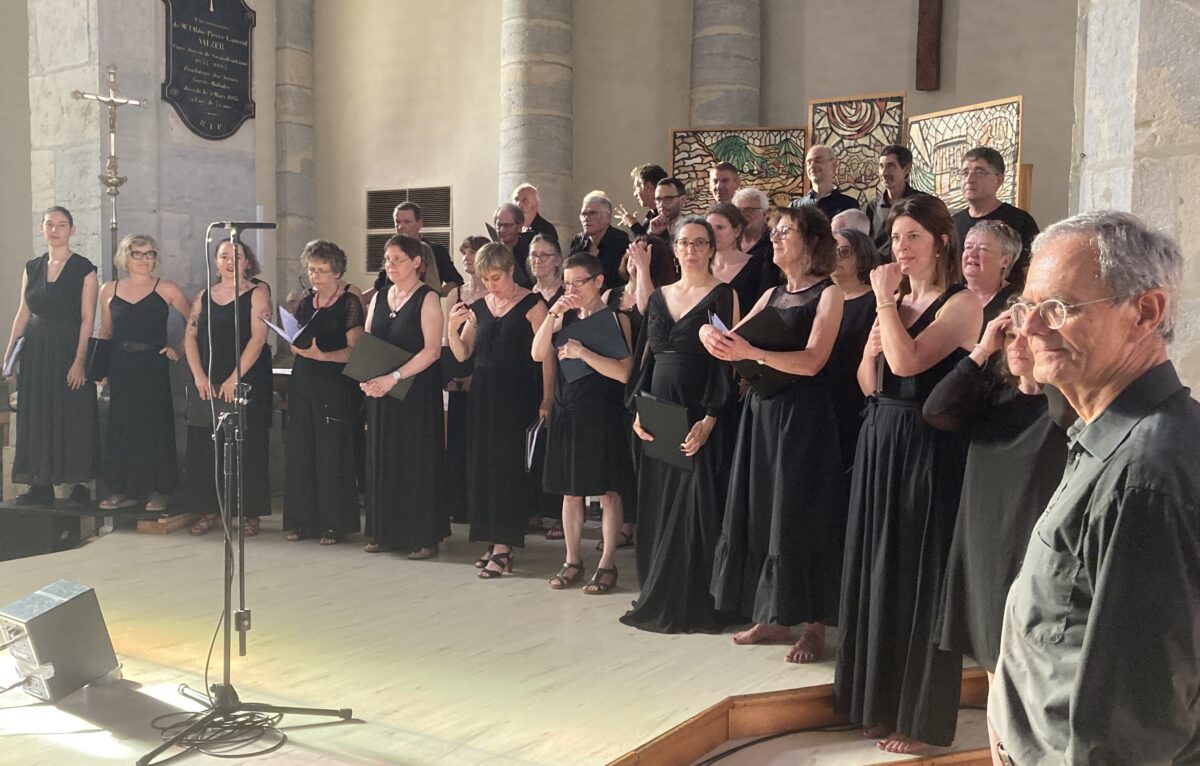 Le choeur Schutz avec Jean Mislin (à droite) © Carvy
