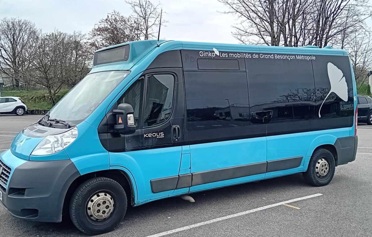 Convois solidaires minibus ginko Ukraine  ©