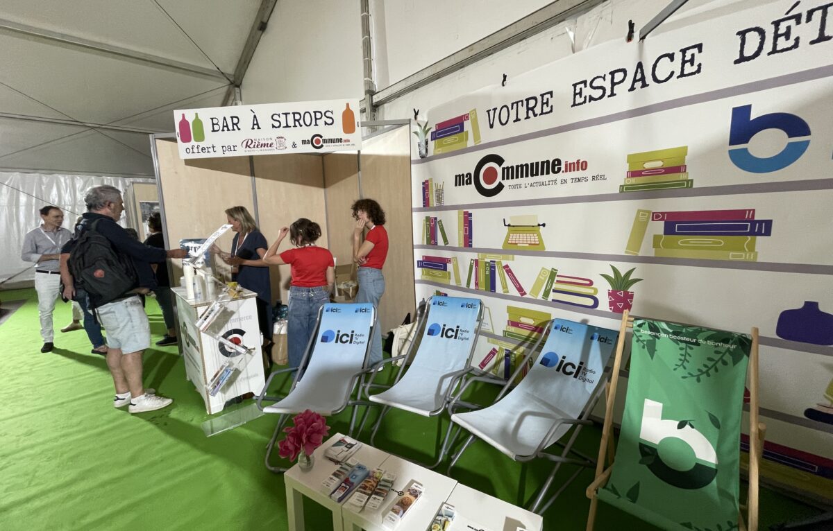 L'espace détente de maCommune.info en partenariat avec Grand Besançon Métropole et Ici Besançon. © Alexane Alfaro