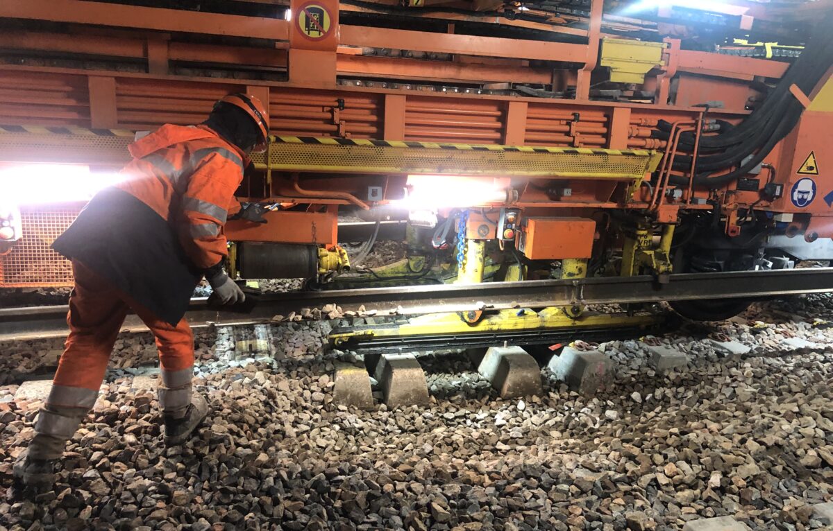 Un train-usine © SNCF Réseau