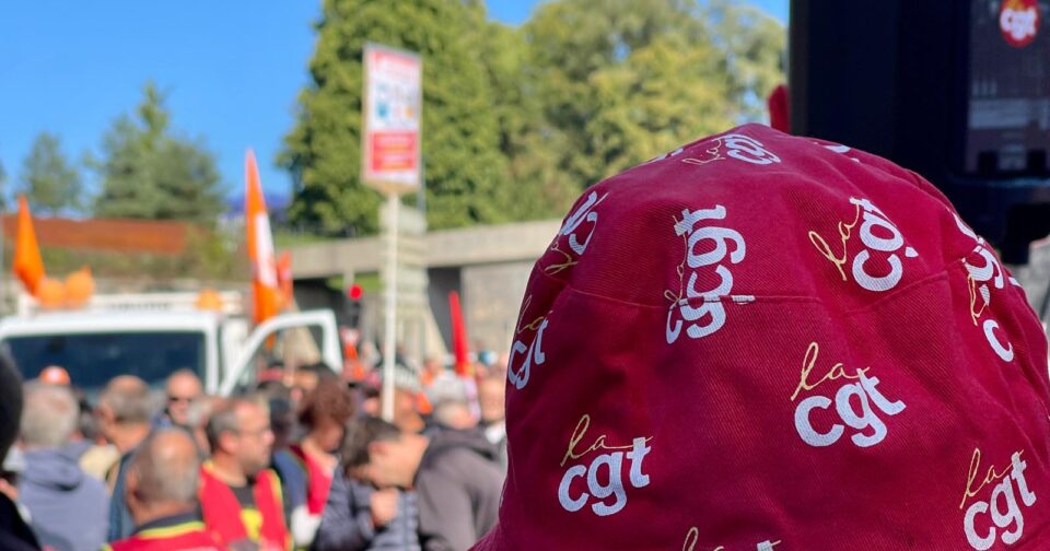 1er mai : près de 3.000 personnes défilent dans les rues à Besançon • macommune.info