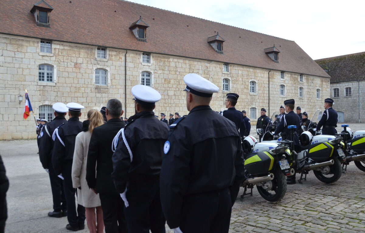  &copy; Hélène Loget