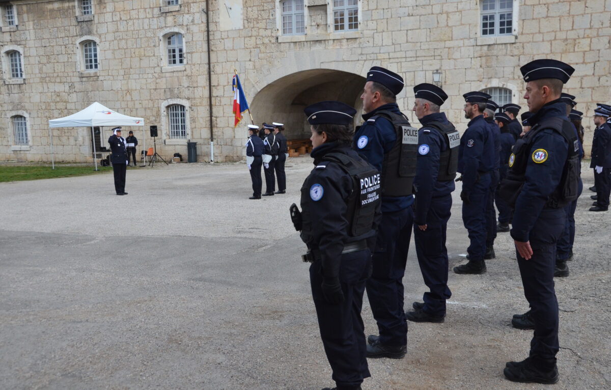  &copy; Hélène Loget