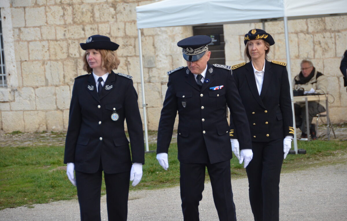  &copy; Hélène Loget