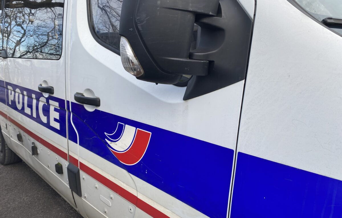  &copy; Hélène Loget