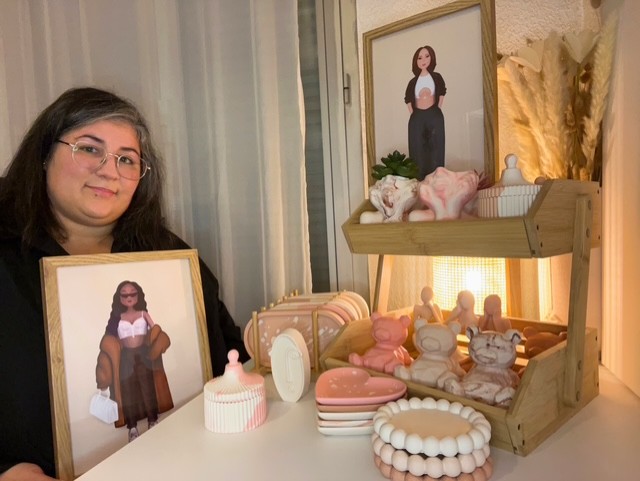 Mélanie Frade et ses créations. © Amalia Création