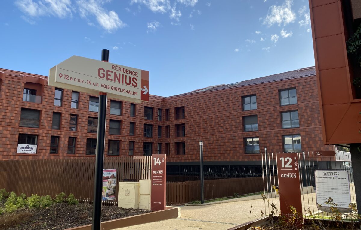  &copy; Hélène Loget