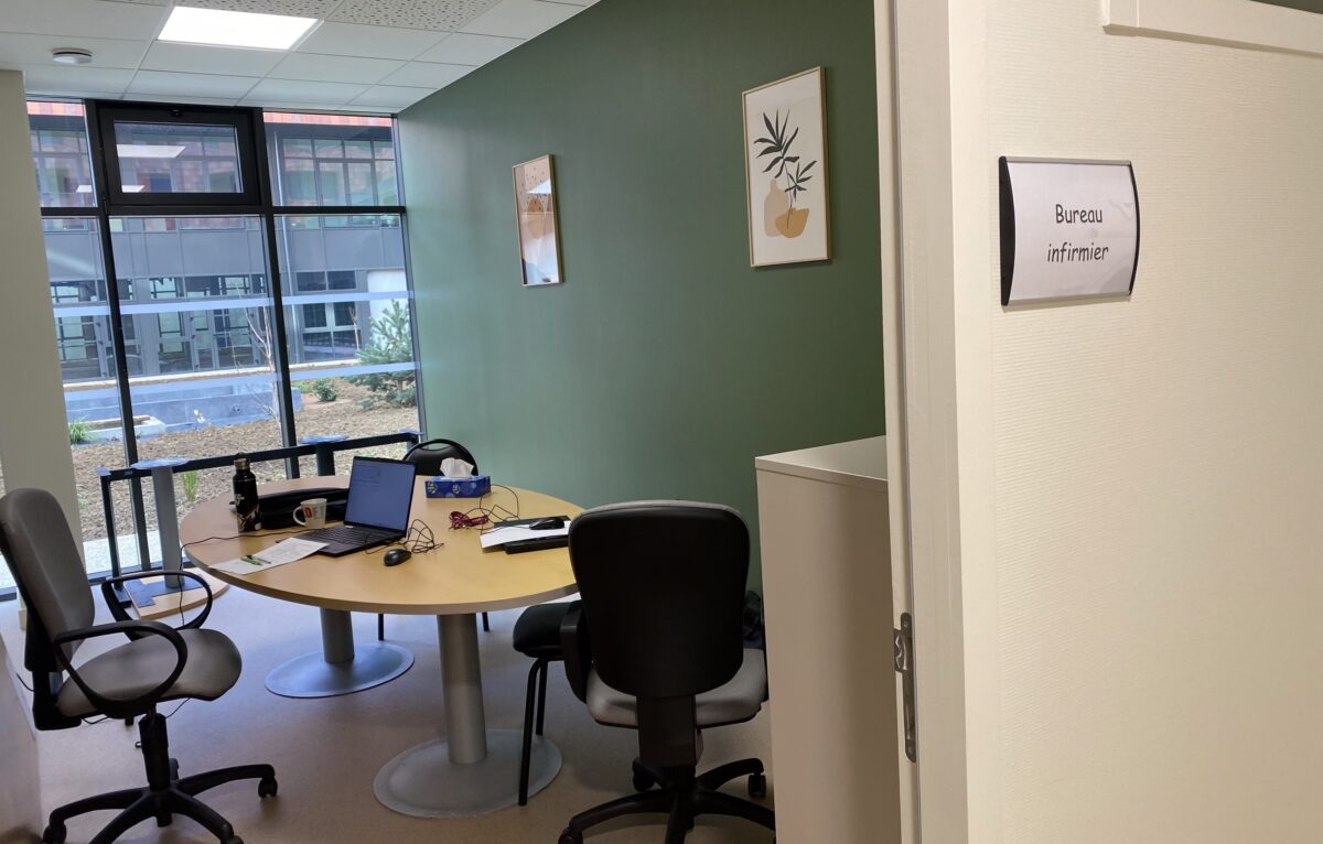  &copy; Hélène Loget