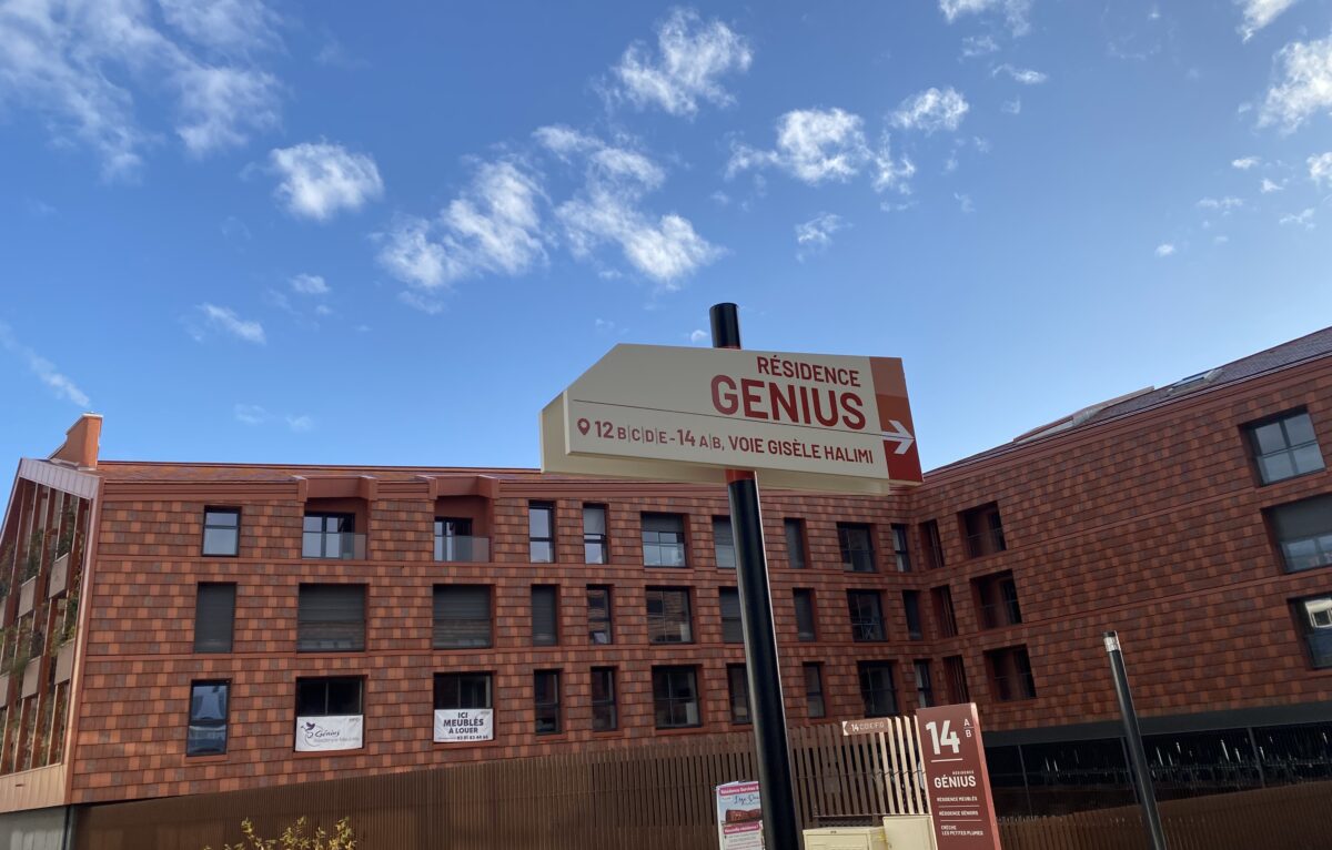  &copy; Hélène Loget