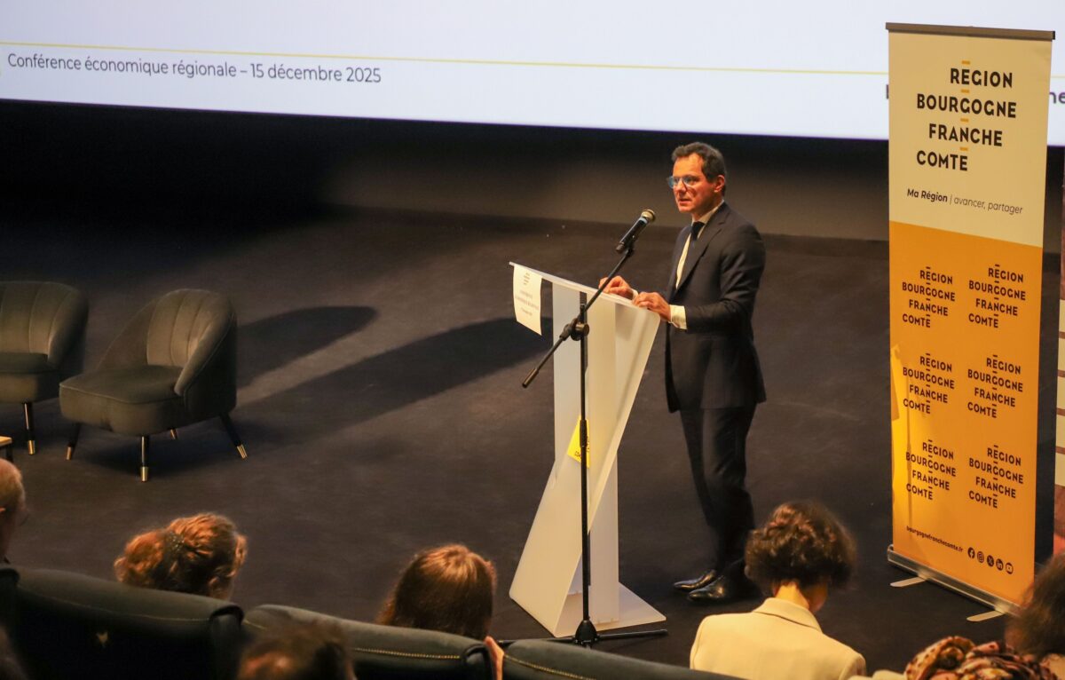Ouverture de la Conférence économique régionale par Jerôme Durain. &copy; Océane LAVOUSTET
