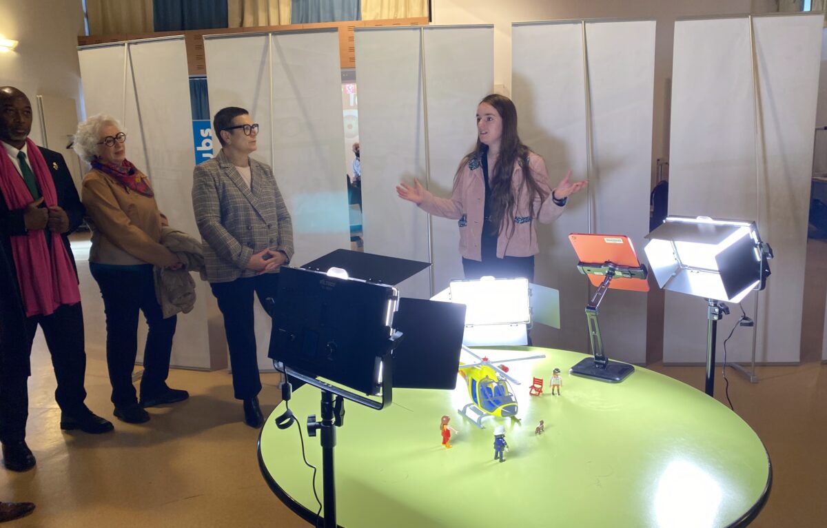  &copy; Hélène Loget