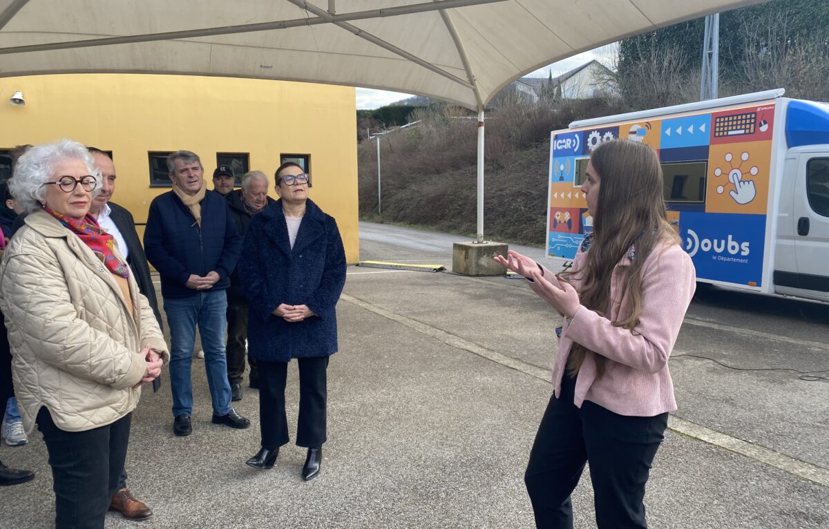  &copy; Hélène Loget