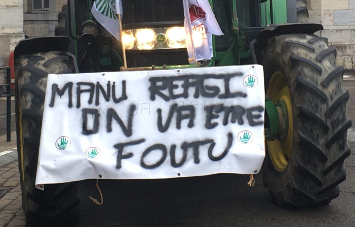  &copy; Hélène Loget