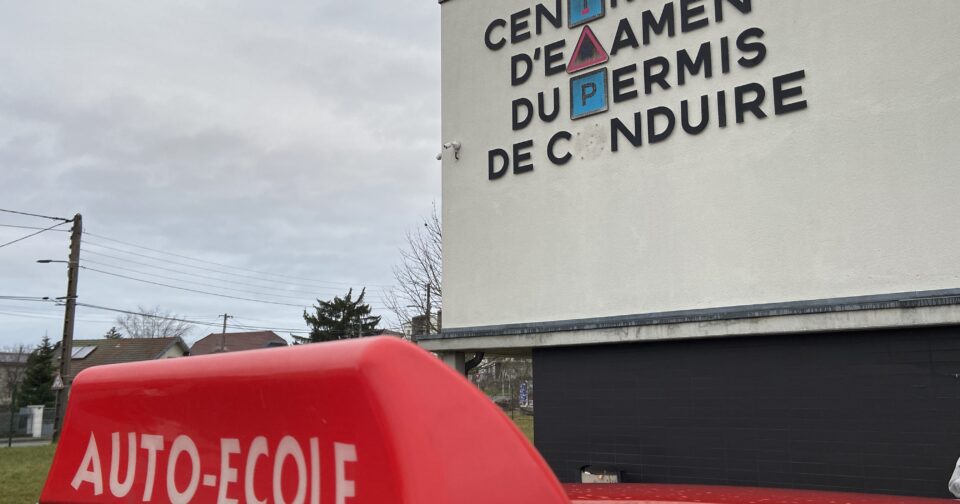 Face à la flambée des prix, financer son permis devient un défi. Quelles sont les solutions ? • macommune.info