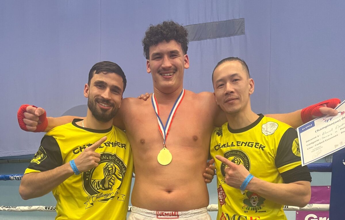 Ahmed Mesref entouré de Josua Monsaco Donas et Sokoan Prasomsouk. &copy; DR