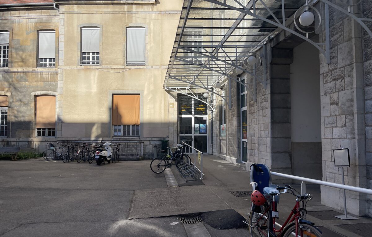 Faculté des Lettres à Besançon - Université Marie et Louis Pasteur &copy; Alexane Alfaro