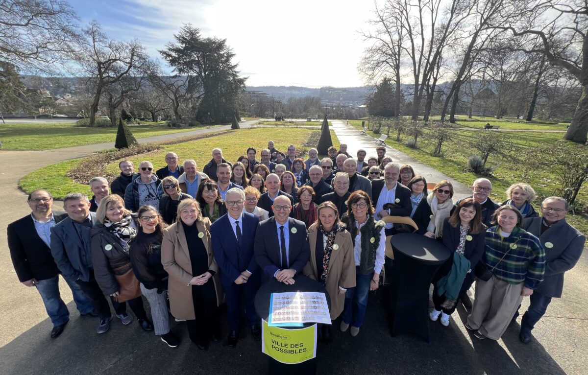Les 56 colistiers et colistières de Ludovic Fagaut. &copy; 