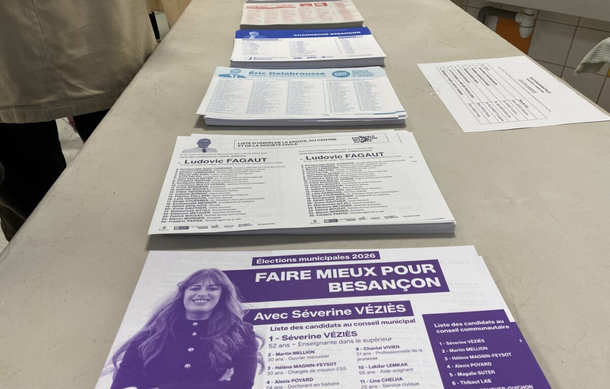  &copy; Hélène Loget