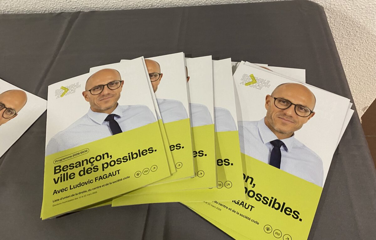  &copy; Hélène Loget