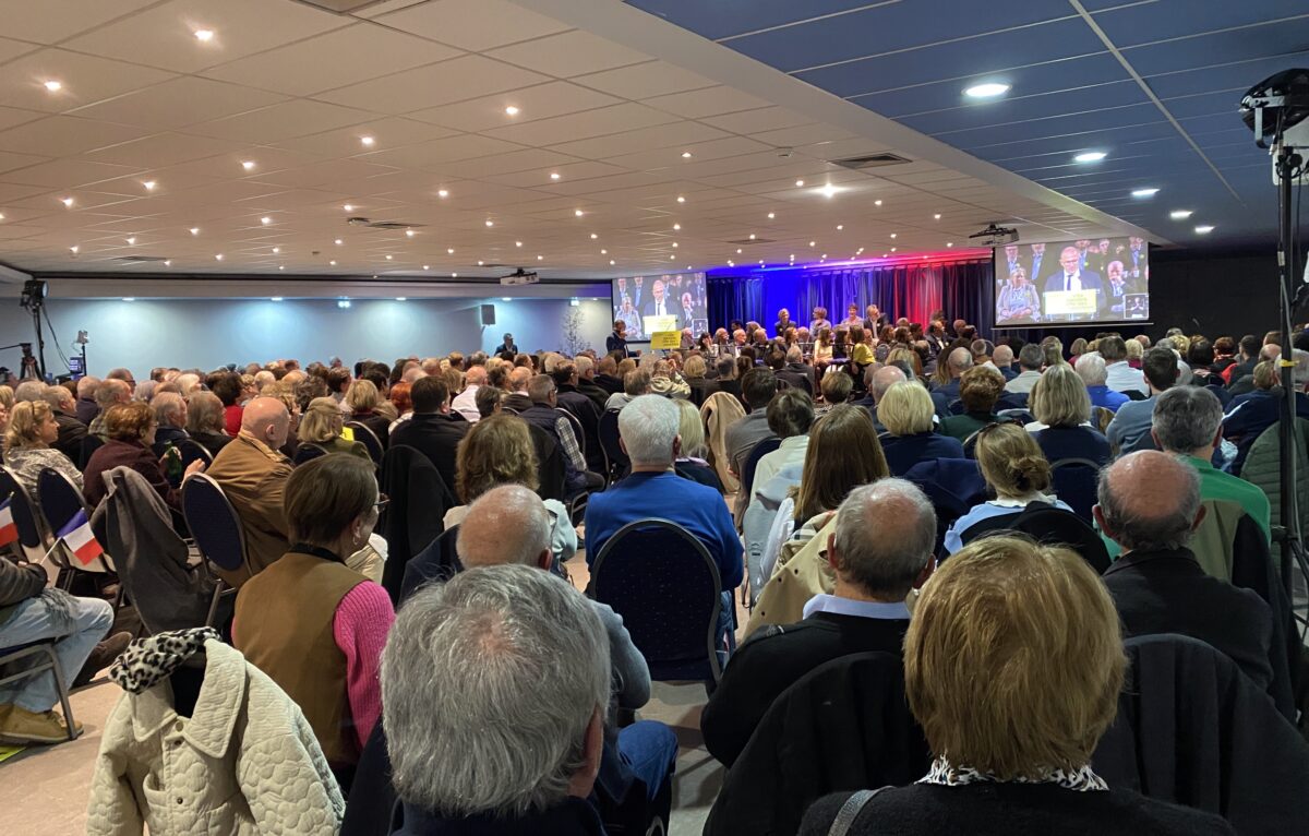  &copy; Hélène Loget