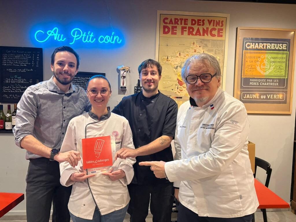 Le critique Christophe Stuber au restaurant Au petit coin. &copy; DR