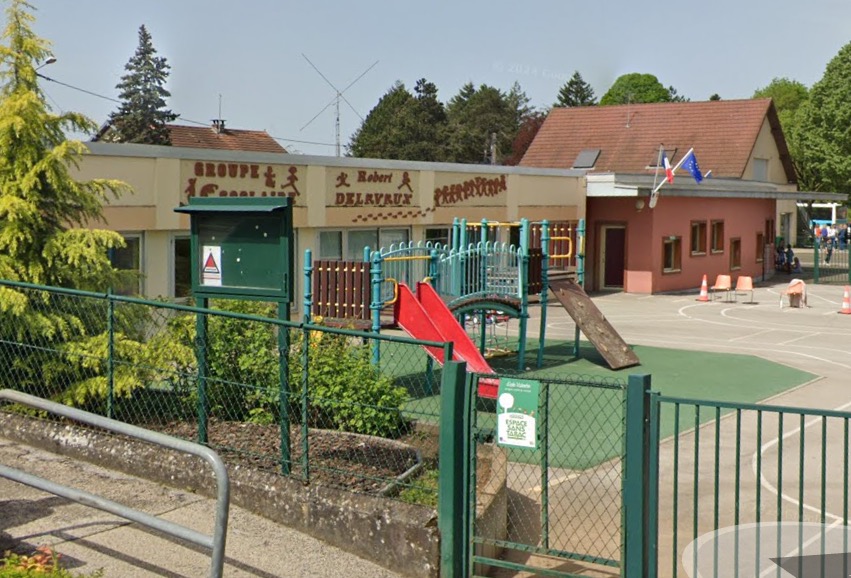  &copy; Google Street View/ capture