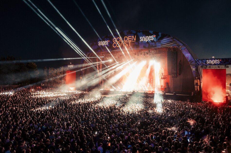 Goldencoast &copy; @benji.cnt